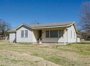 604 N Goodman Ave, Kerens, TX 75144