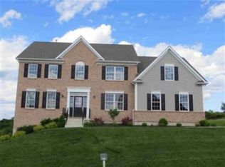 51 Ridgeline Dr, Poughkeepsie, NY 12603