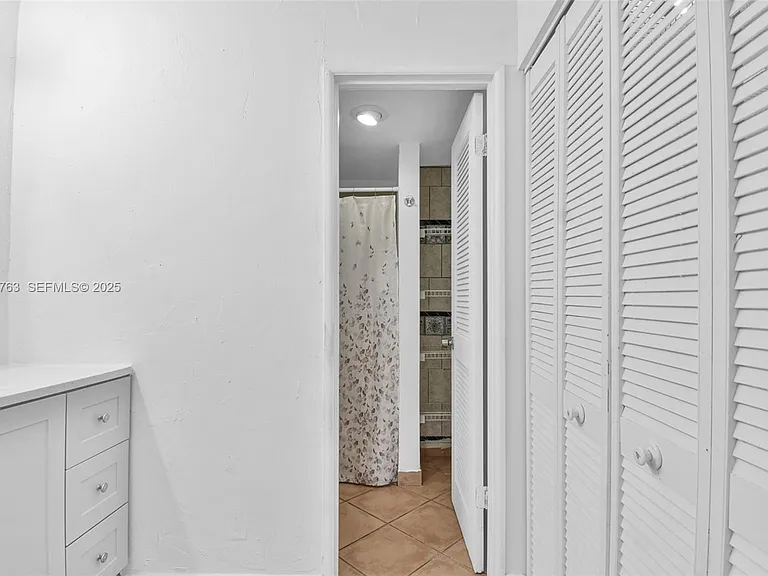 9682 Fontainebleau Blvd #306 — Photo 15