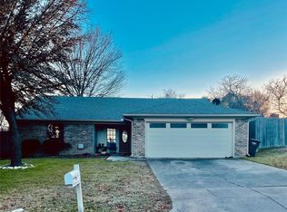 3605 Woodmoor Rd, Fort Worth, TX 76133