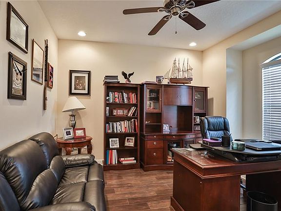 3rd image of 12426 Belcroft Dr