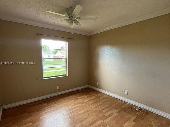 5th image of 314 SW 79th Way