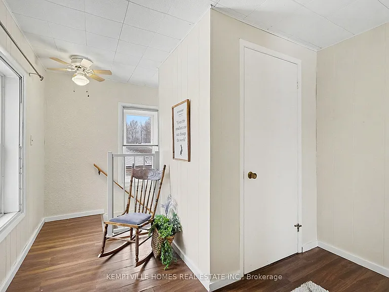 2-803 Saint Lawrence Ct #2 — Photo 8