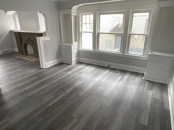 5th image of 3648 E 146th St