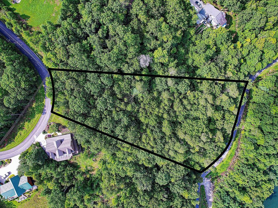 1st image of 228 Black Hawk Dr #88