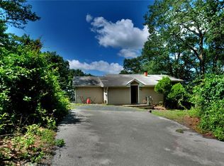 16 Oakwood Trl S, Monroe, NY 10950