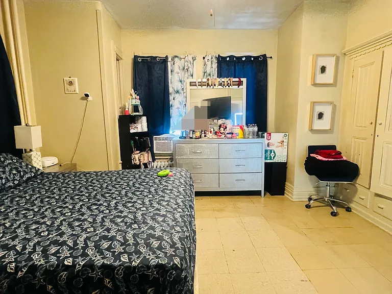 410 Woodward St #2 — Photo 4