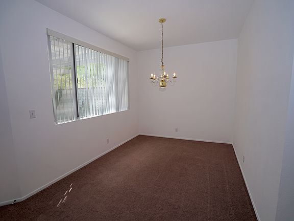 3rd image of 28410 Evergreen Ln