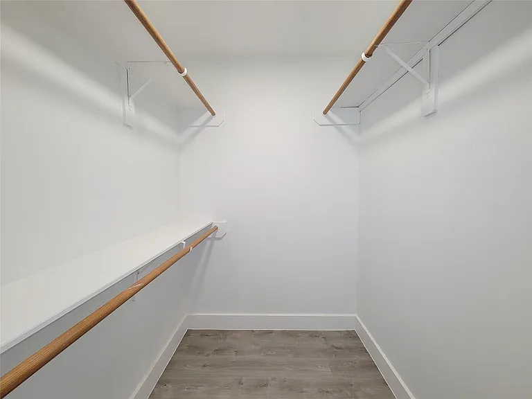 10030 Farrell Dr — Photo 15