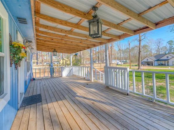 178 Inwood Dr, Livingston, TX 77351