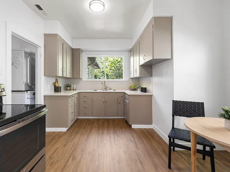 1220 Quince St — Photo 3