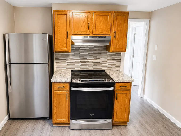 62 E Water St #2 — Photo 4