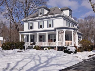 569 Fruit Hill Ave, North Providence, RI, 02911
