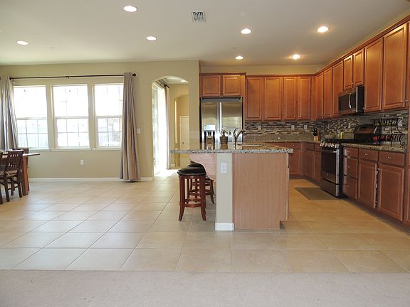 5th image of 664 N Claret Ln