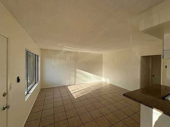 4th image of 1740 Freeman Ave APT 1