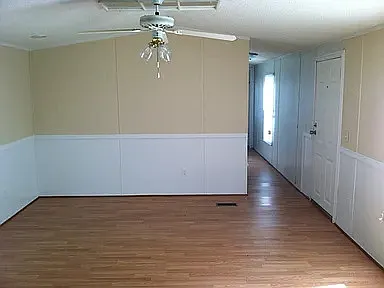 2 bed, $950 — Photo 3