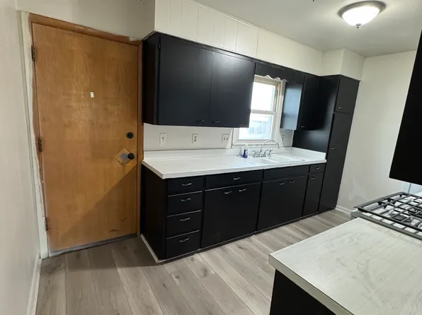 2644 Otley Ave #3, Perry, IA 50220
