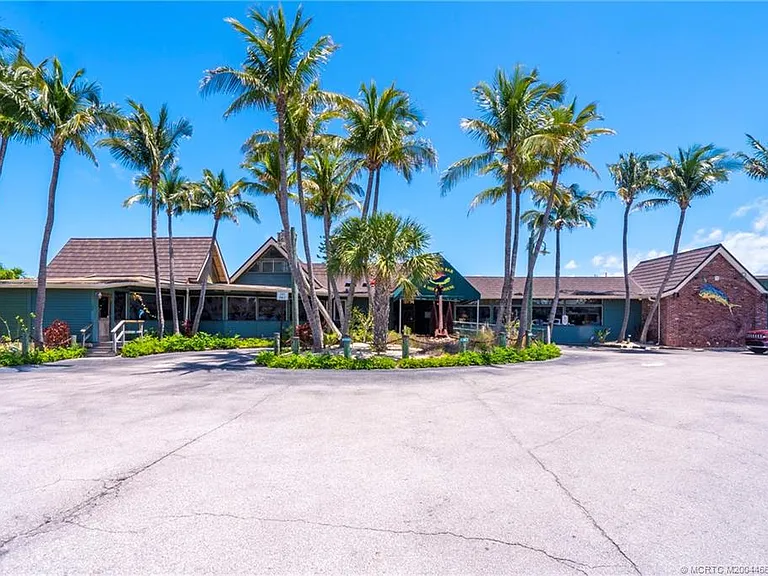 1528 NE Outrigger Landings Dr #208 — Photo 68
