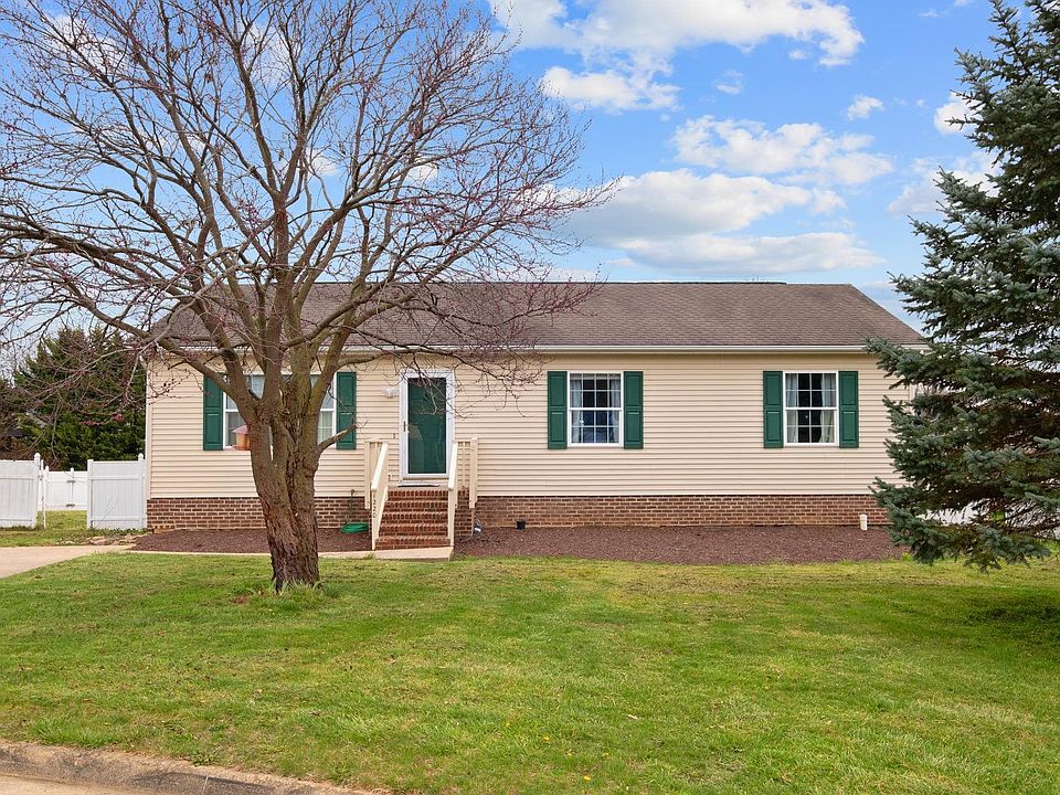 1st image of 1220 Calina Ct