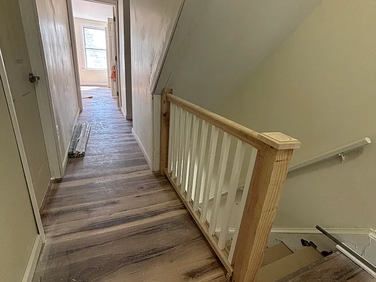141 Horton St — Photo 11