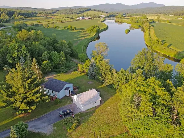 1504 Sampsonville Road, Enosburg, VT 05450