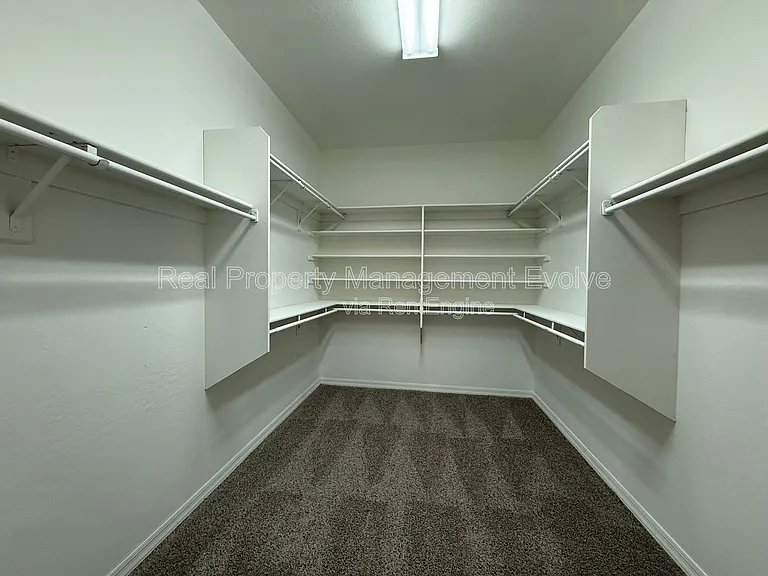 3646 N Katmai — Photo 23