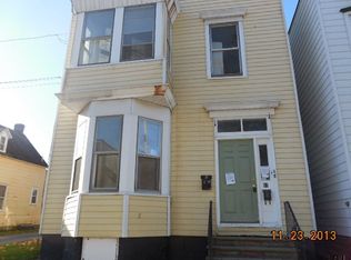 51 Chestnut St, Cohoes, NY 12047