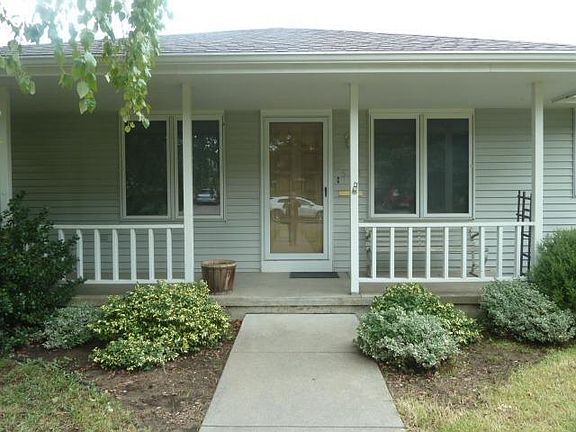 2nd image of 530 W Pine St