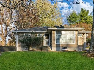 10 Barnett Rd E, Monroe, NY 10950
