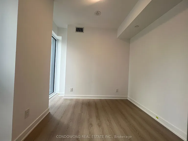 100 Queen St E #2211 — Photo 10