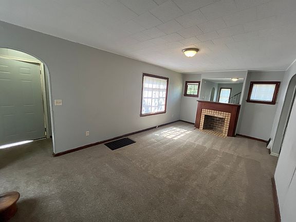4th image of 1180 E 19th Ave