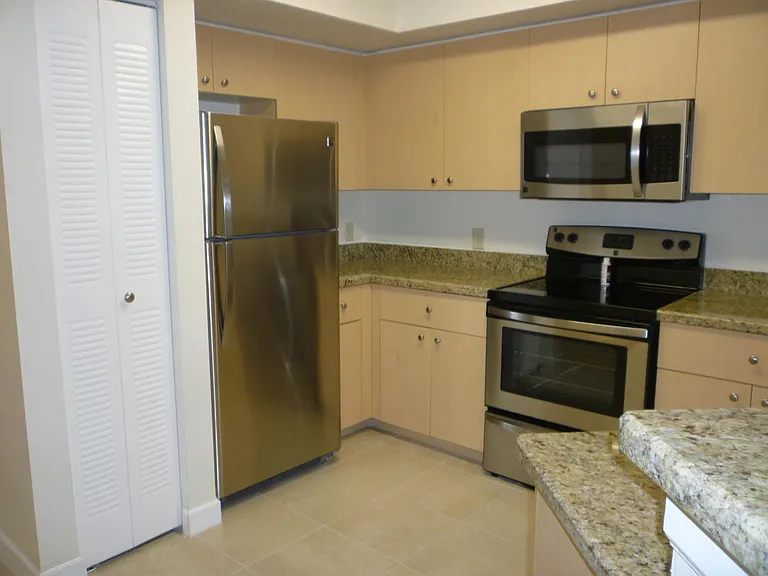 4211 San Marino Blvd #201 — Photo 3