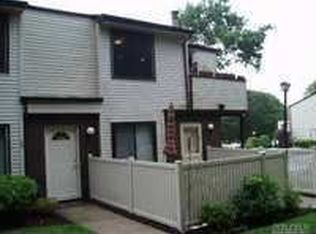 80 Birchwood Rd, Coram, NY 11727