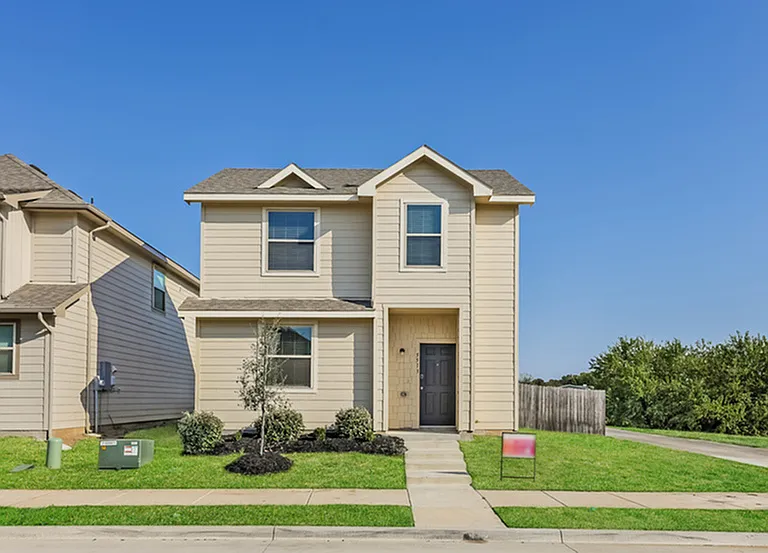 5513 Calm Waters Ct — Photo 1