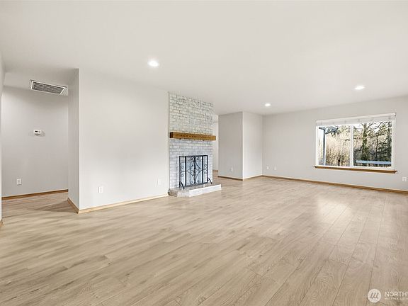 5th image of 36834 48th Avenue S