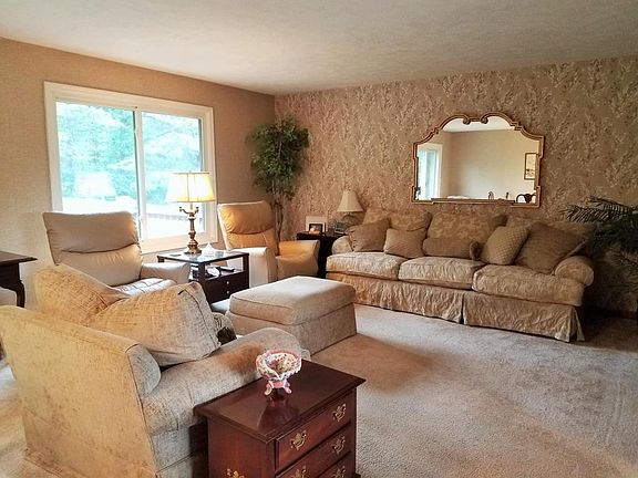 2nd image of 12139 Hatmaker Ln