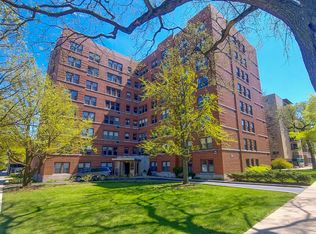1585 Ridge Ave APT 409, Evanston, IL 60201