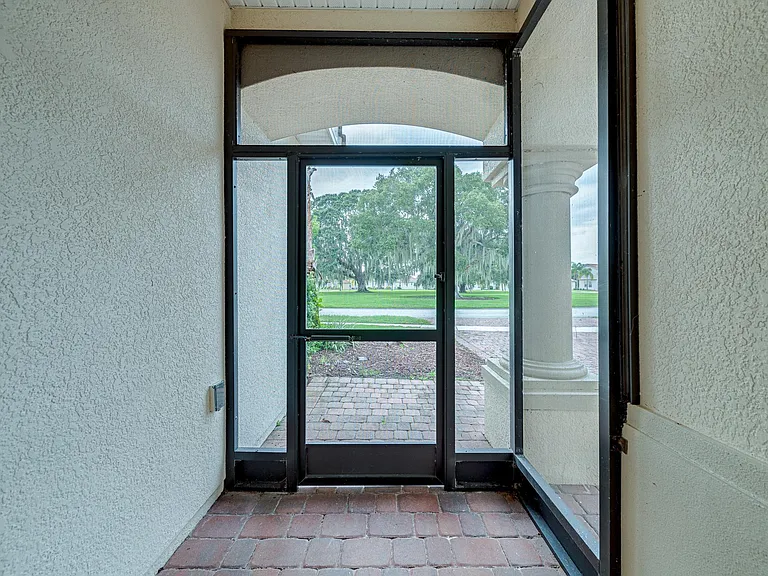 3723 Paradiso Cir — Photo 11