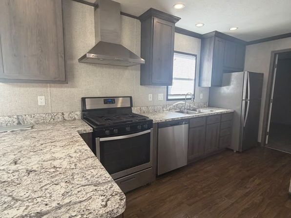 400 Lindale Dr Trailer 35