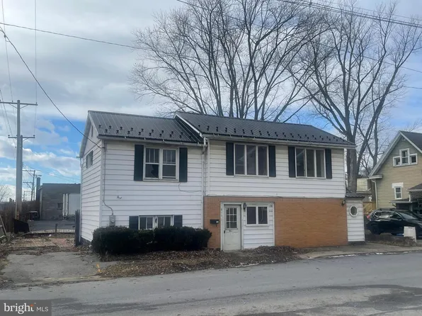 811 Meadow St, Altoona, PA 16602