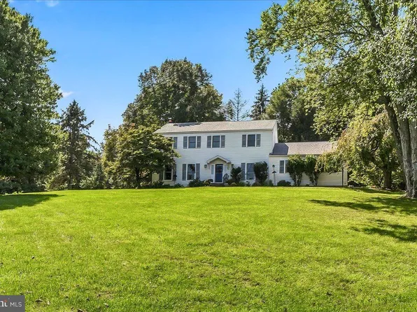 980 Windsong Rd, West Chester, PA 19382