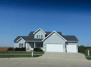 2895 Lansing Ct, Marion, IA 52302