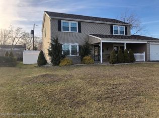 91 Avondale Ln, Aberdeen, NJ 07747