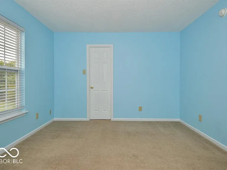 15208 Radiance Dr — Photo 40