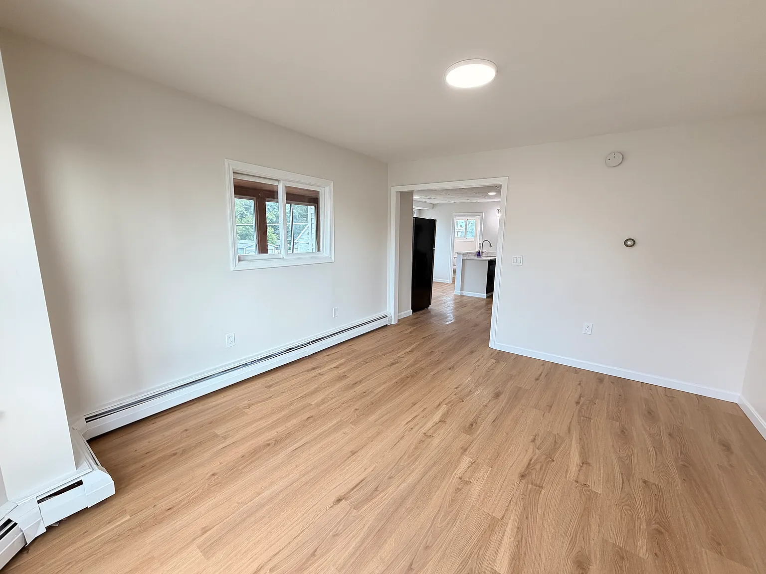 3 bed, $2,300 — Photo 3