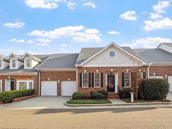 108 Alden Village Ct, Cary, NC 27519