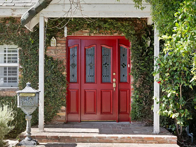 4309 Gentry Ave — Photo 40
