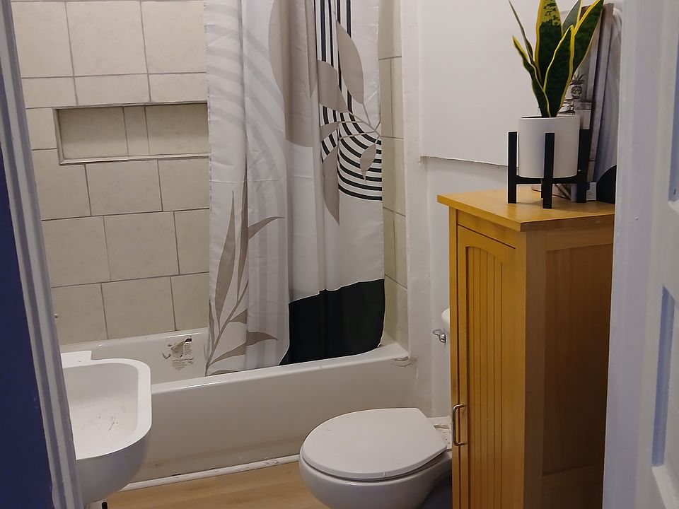 1st image of 1506 Monroe Ave #1