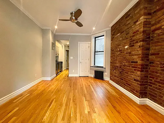 Rented by Century 21 Premier  | media 13