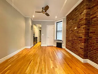 Rented by Century 21 Premier 